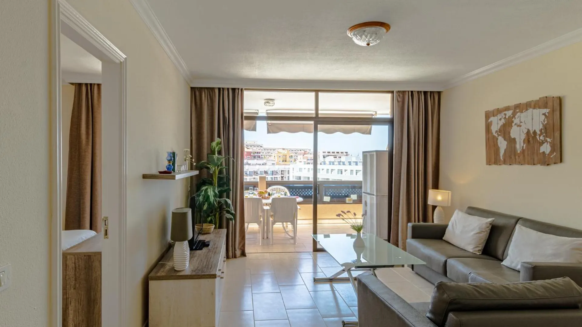 Beautiful Sunset Apt By Dream Homes Tenerife Puerto de Santiago  Apartamento Puerto de Santiago (Tenerife)